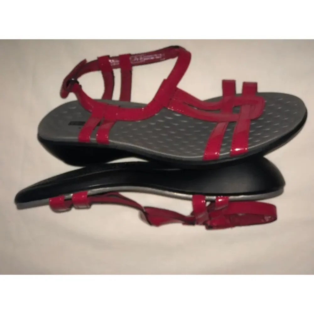 Clarks Collection Sandals Size 7 Red Patent Sonar Aster T Strap Shoes Summer
